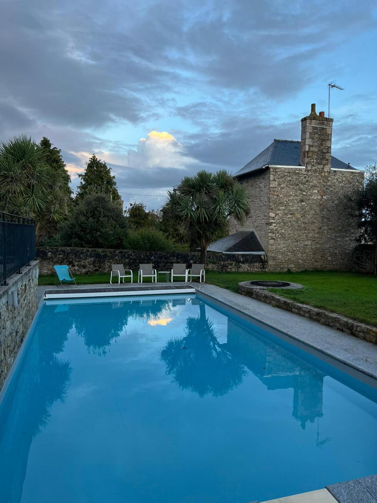 Villa Tourelle Dinan Buitenkant foto